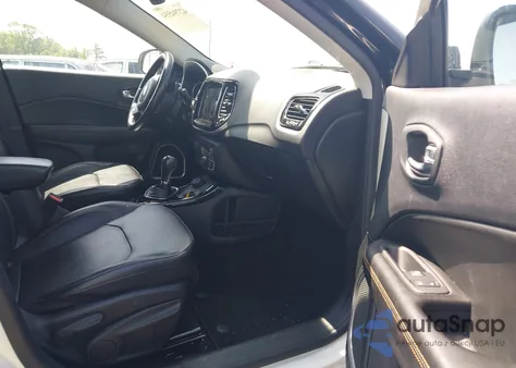 2019 Jeep Compass Limited 4X4 from USA, damaged, VIN 3C4NJDCB8KT840234